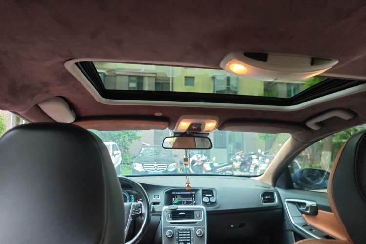Used Volvo V60 2014 T5 Zhiya Edition Headliner
