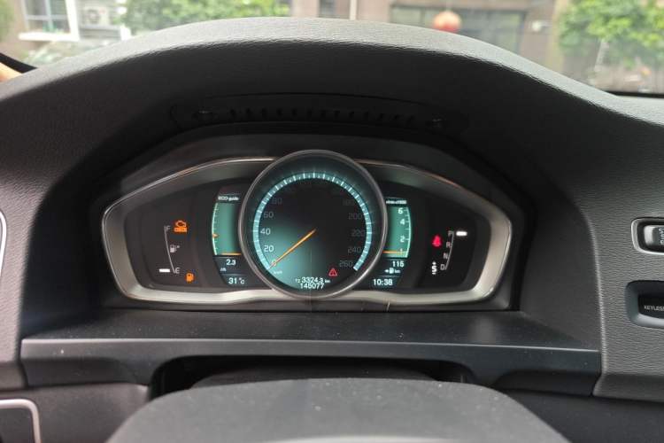 Used Volvo V60 2014 T5 Zhiya Edition Instrument Cluster