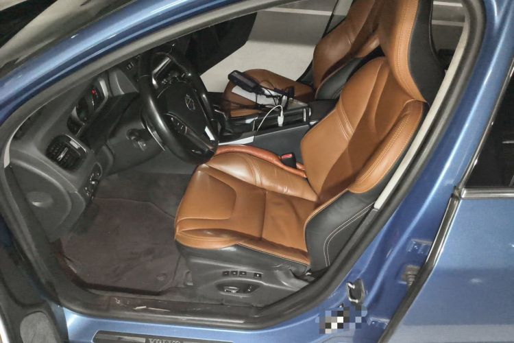 Used Volvo V60 2014 Restyled T5 Zhiya Edition Left Front Seat