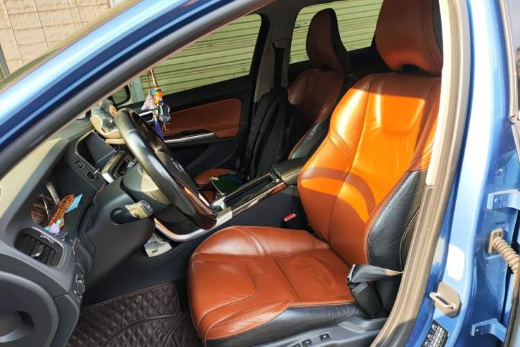 Used Volvo V60 2014 T5 Zhiyi Edition Left Front Seat