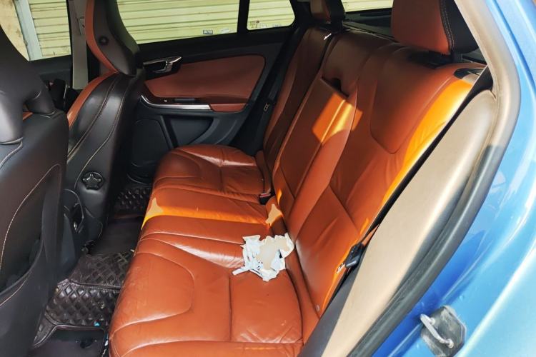 Used Volvo V60 2014 T5 Zhiyi Edition Left Rear Seat