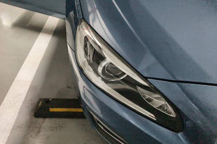 Used Volvo V60 2014 Restyled T5 Zhiya Edition Right Front Headlight