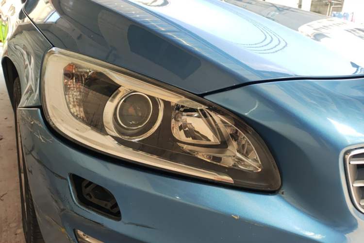 Used Volvo V60 2014 T5 Zhiyi Edition Right Front Headlight
