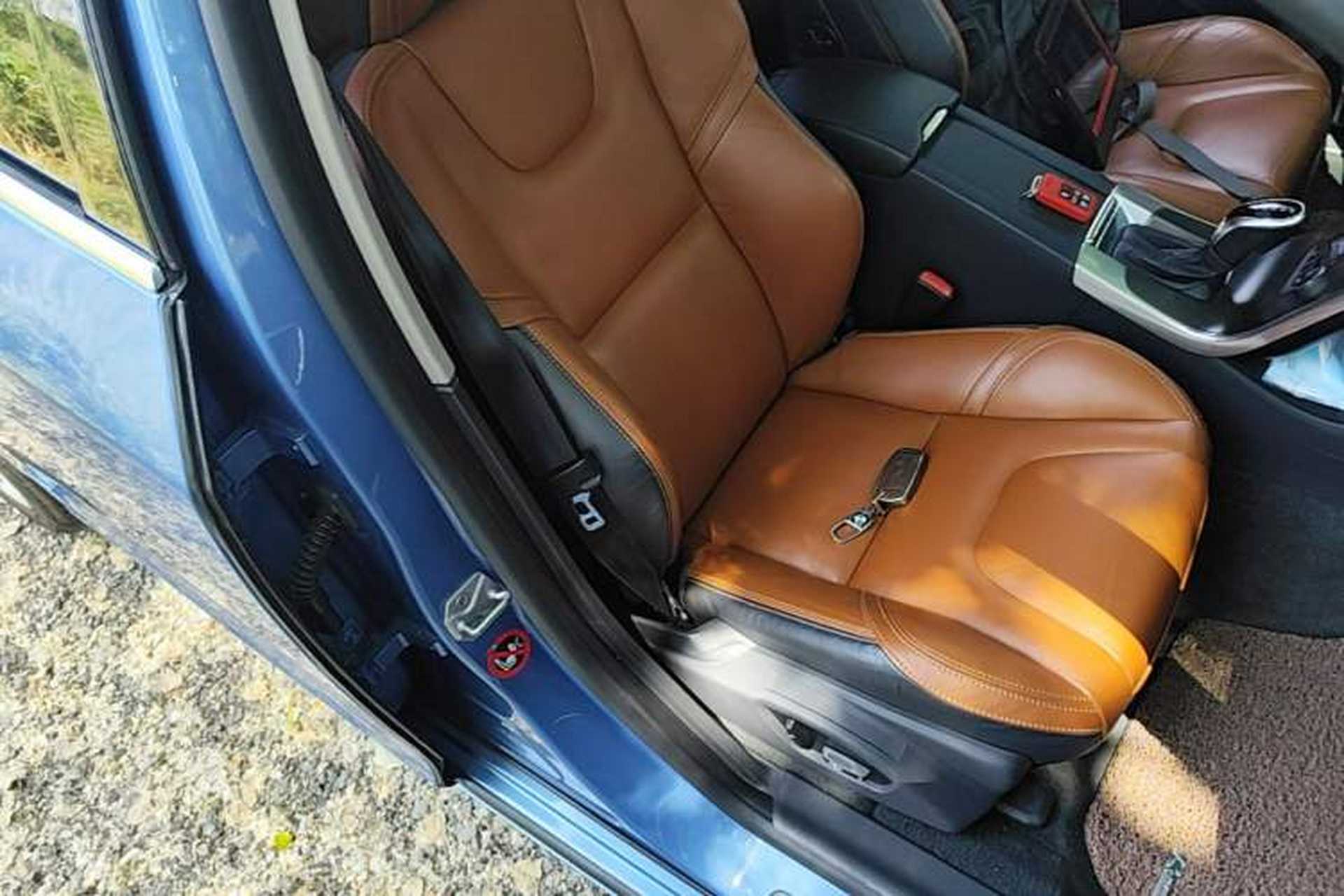 Used Volvo V60 2014 Restyled T5 Zhiya Edition Right Front Seat