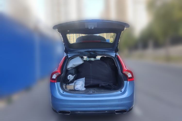 Used Volvo V60 2014 Restyled T5 Zhiya Edition Trunk