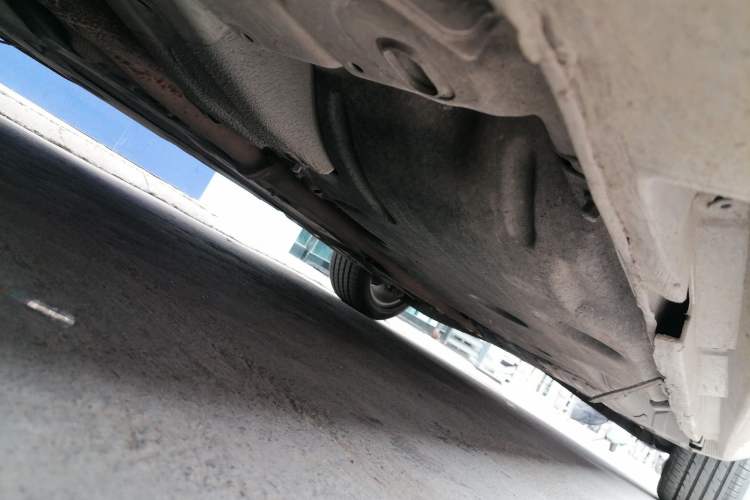 Used Volvo V60 2014 T5 Zhiyi Edition Chassis Front Left