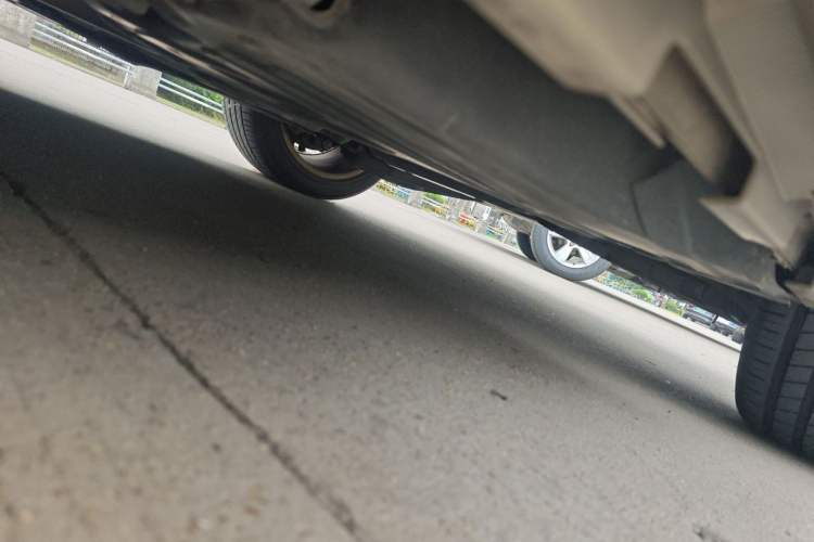 Used Volvo V60 2014 Restyled T5 Zhiya Edition Chassis Rear Left