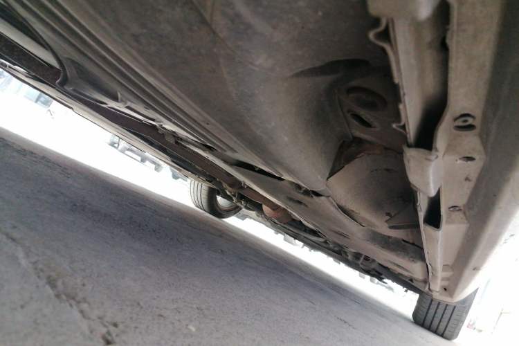 Used Volvo V60 2014 T5 Zhiyi Edition Chassis Rear Right