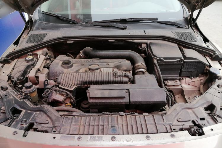 Used Volvo V60 2014 T5 Zhiyi Edition Engine Bay