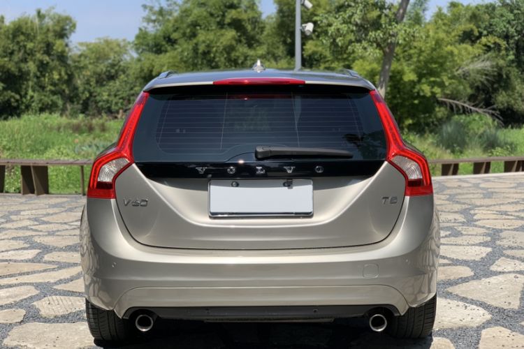 Used Volvo V60 2014 T5 Zhiyi Edition Exterior 12