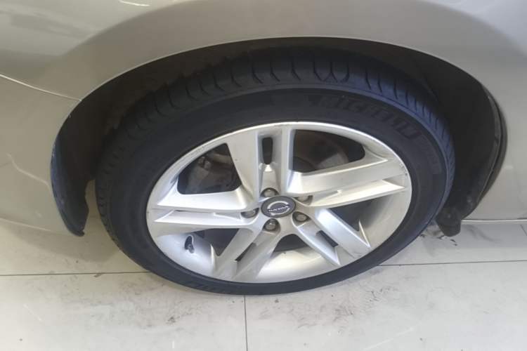 Used Volvo V60 2014 T5 Zhiya Edition Exterior 4