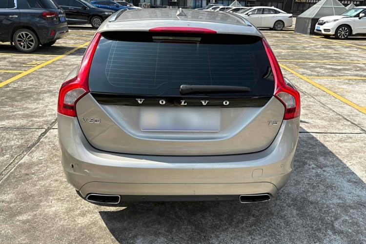 Used Volvo V60 2014 T5 Zhiya Edition Exterior 5