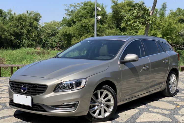Used Volvo V60 2014 T5 Zhiyi Edition Exterior 7