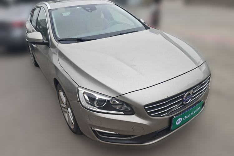 Used Volvo V60 2014 Restyled T5 Zhiya Edition Front Right 45 Deg