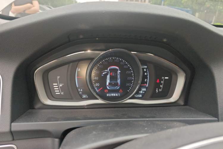 Used Volvo V60 2014 Restyled T5 Zhiya Edition Instrument Cluster