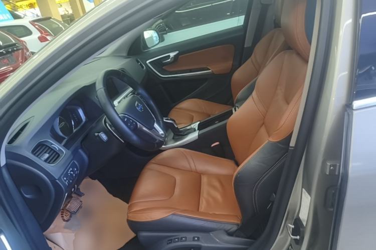 Used Volvo V60 2014 T5 Zhiya Edition Left Front Seat