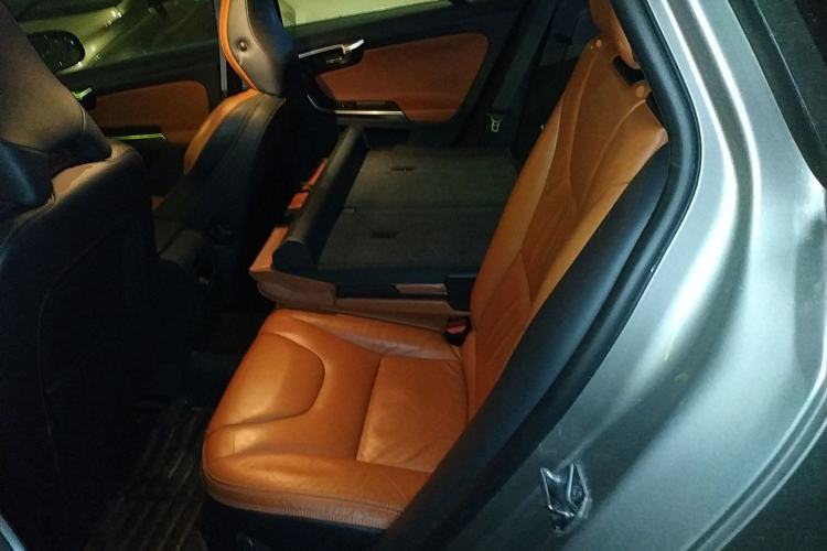 Used Volvo V60 2014 Restyled T5 Zhiya Edition Left Rear Seat