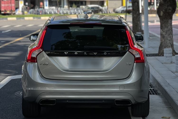 Used Volvo V60 2014 T5 Zhiya Edition Exterior 4