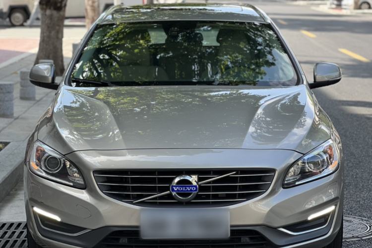 Used Volvo V60 2014 T5 Zhiya Edition Exterior 5