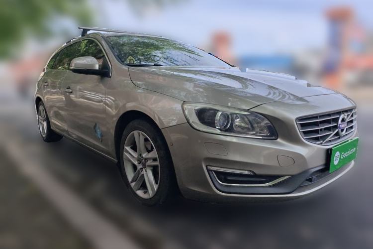 Used Volvo V60 2014 Restyled T5 Zhiya Edition Front Right 45 Deg