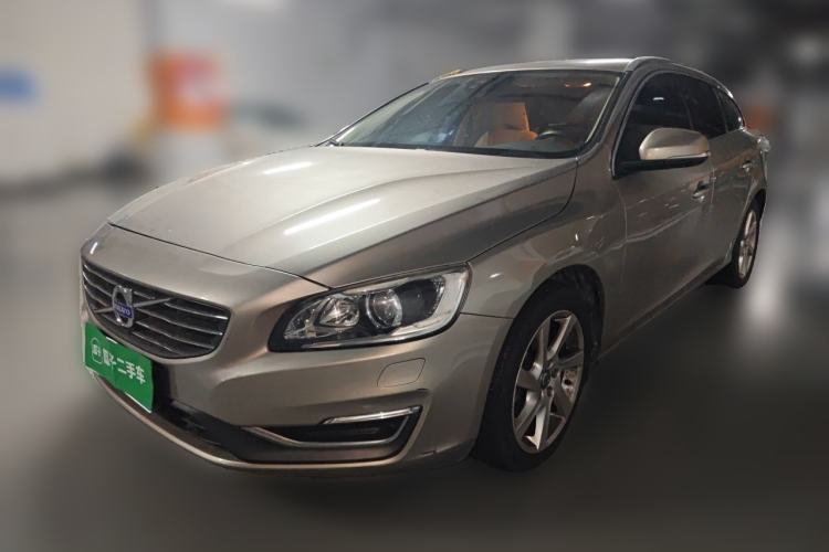 Used Volvo V60 2014 T5 Zhiyi Edition Guazi used car, China used car export, Used car for sale, Used  cars, Cheapest cars for sale