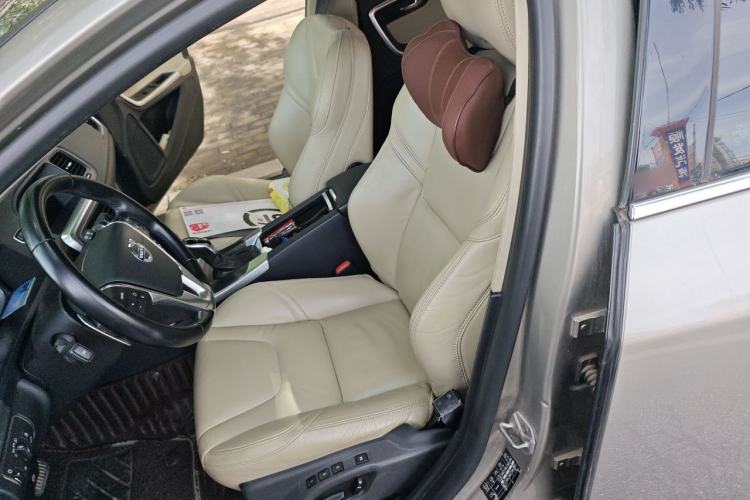 Used Volvo V60 2014 Restyled T5 Zhiya Edition Left Front Seat