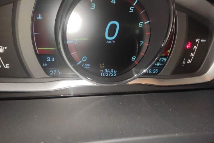 Used Volvo V60 2014 T5 Zhiya Edition Odometer Close Up