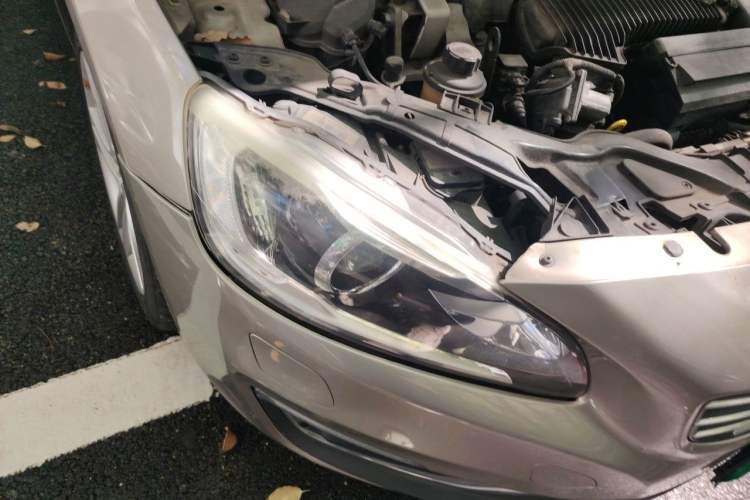 Used Volvo V60 2014 T5 Zhiya Edition Right Front Headlight
