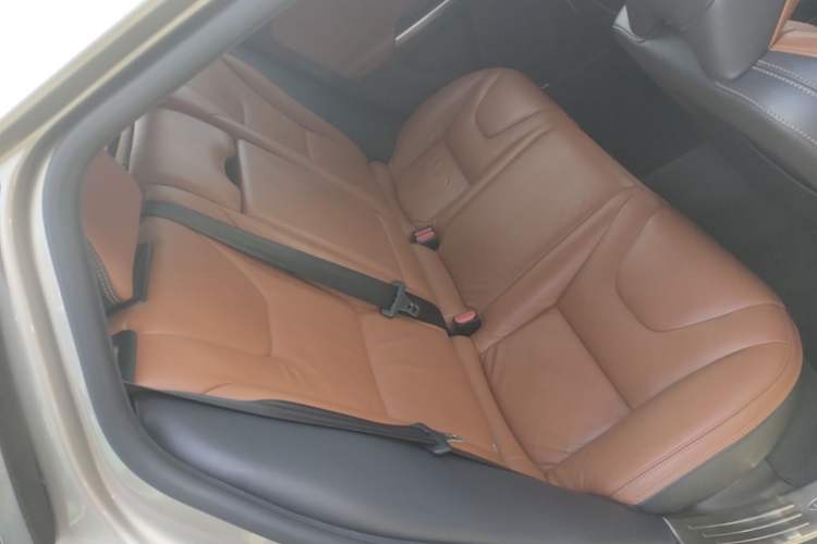 Used Volvo V60 2014 Restyled T5 Zhiya Edition Right Rear Seat
