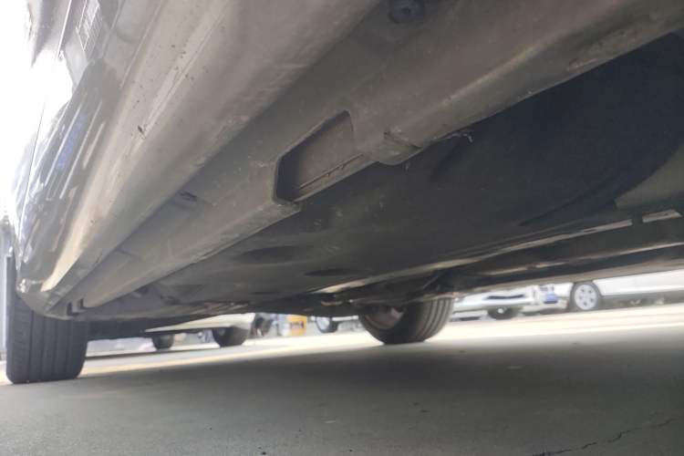 Used Volvo V60 2014 Restyled T5 Zhiya Edition Right Side Sill