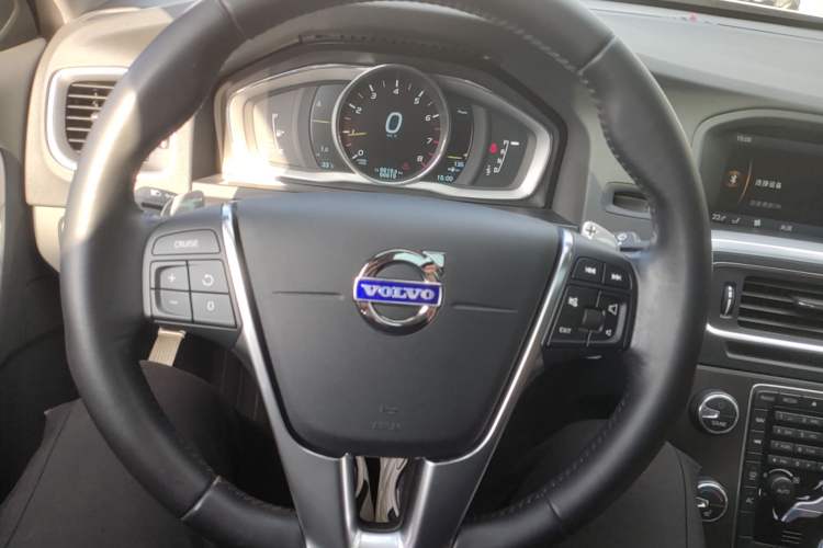 Used Volvo V60 2014 Restyled T5 Zhiya Edition Steering Wheel