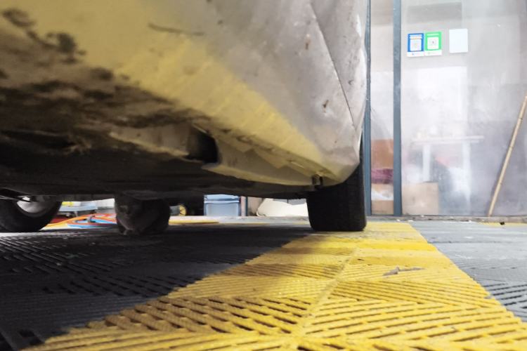 Used Volvo V60 2014 T5 Zhiya Edition Chassis Front Right