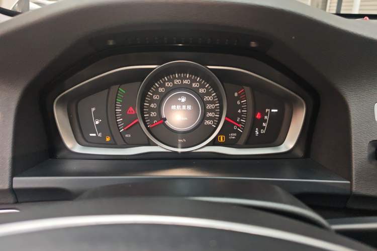 Used Volvo V60 2014 T5 Zhiyi Edition Instrument Cluster