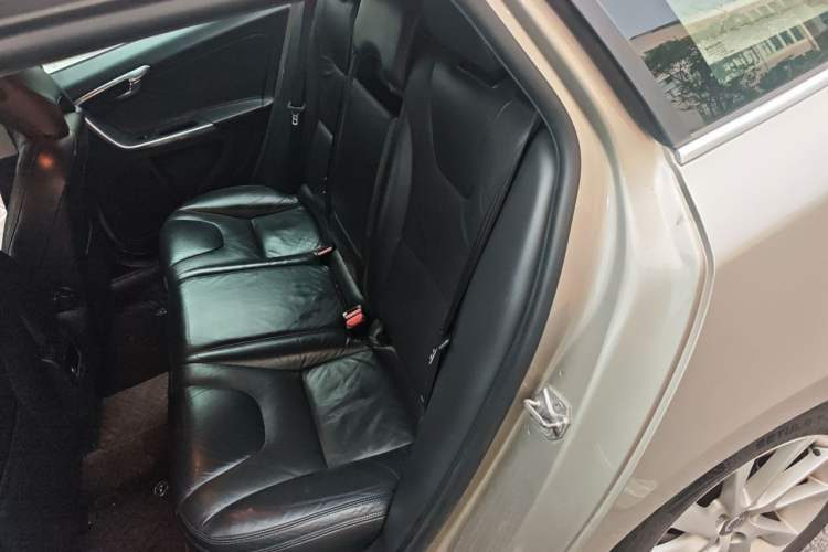 Used Volvo V60 2014 T5 Zhiyi Edition Left Rear Seat