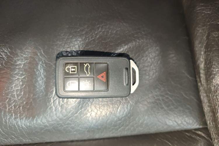 Used Volvo V60 2014 T5 Zhiyi Edition Vehicle Key