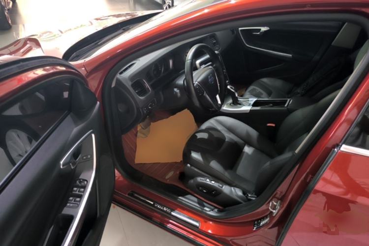 Used Volvo V60 2014 T5 Zhiyi Edition Driver Seat