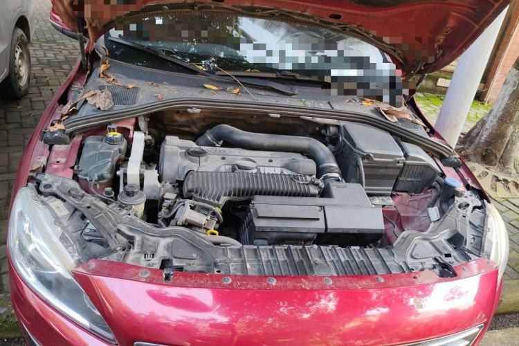 Used Volvo V60 2014 T5 Zhiyi Edition Engine Bay
