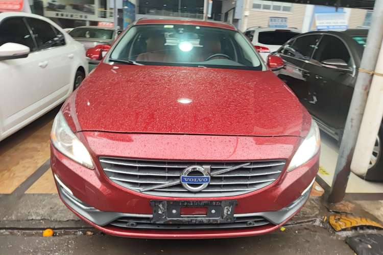 Used Volvo V60 2014 Restyled T5 Zhiya Edition Exterior 1