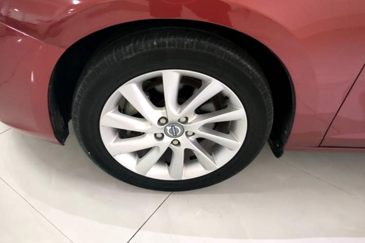 Used Volvo V60 2014 T5 Zhiyi Edition Exterior 4