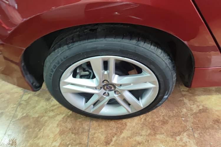 Used Volvo V60 2014 Restyled T5 Zhiya Edition Exterior 8