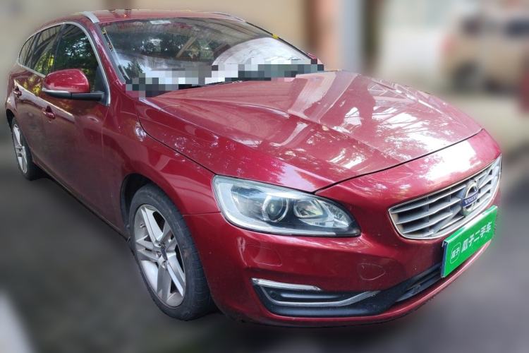 Used Volvo V60 2014 T5 Zhiyi Edition Front Right 45 Deg