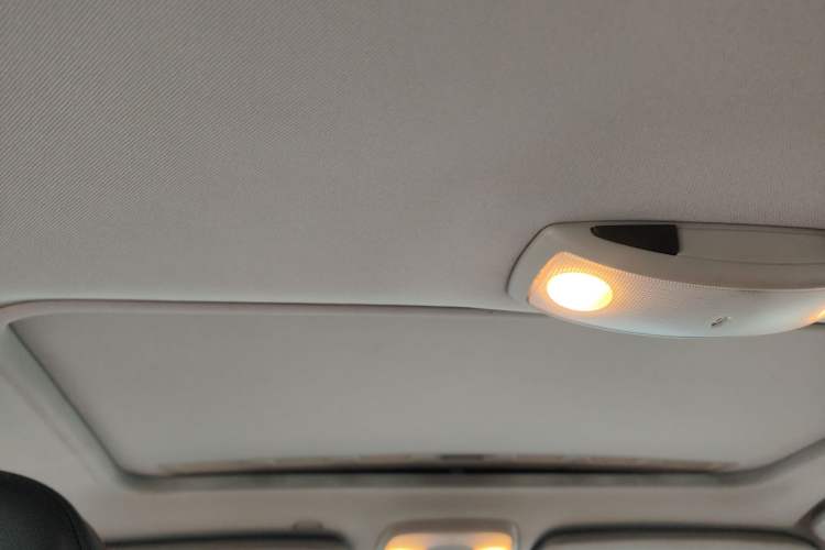 Used Volvo V60 2014 T5 Zhiya Edition Headliner