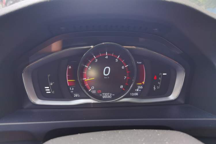 Used Volvo V60 2014 Restyled T5 Zhiya Edition Instrument Cluster