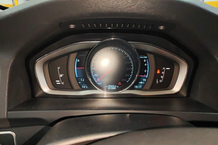 Used Volvo V60 2014 Restyled T5 Zhiya Edition Instrument Cluster