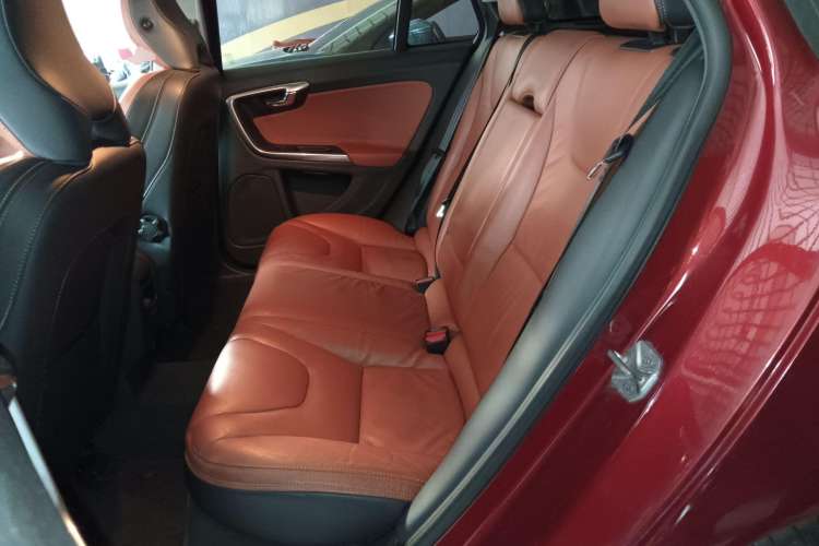 Used Volvo V60 2014 T5 Zhiya Edition Left Rear Seat