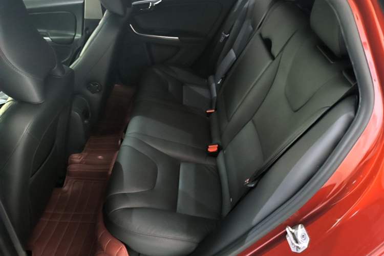 Used Volvo V60 2014 T5 Zhiyi Edition Left Rear Seat