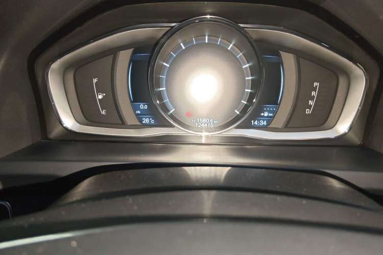 Used Volvo V60 2014 T5 Zhiya Edition Odometer Close Up