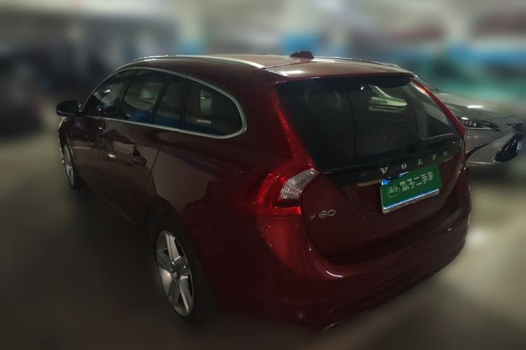 Used Volvo V60 2014 T5 Zhiya Edition Rear Left 45 Deg