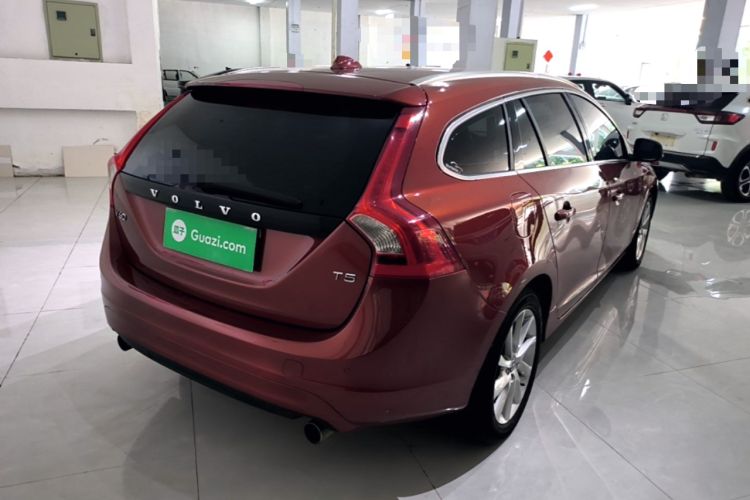 Used Volvo V60 2014 T5 Zhiyi Edition Rear Right 45 Deg