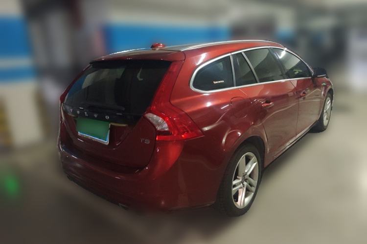 Used Volvo V60 2014 T5 Zhiya Edition Rear Right 45 Deg